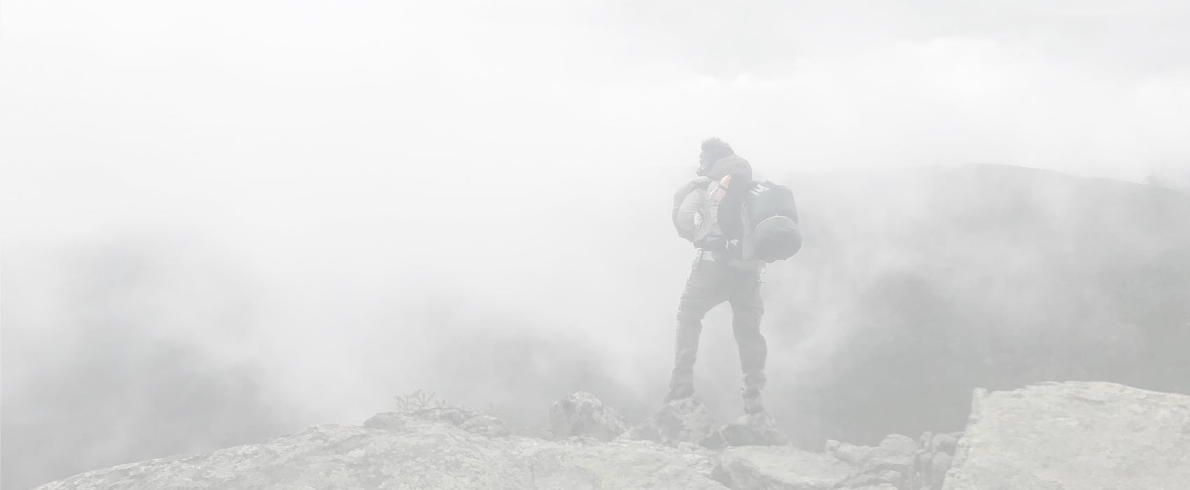 balazs-busznyak-3mtcyvbAqzM-unsplash Beg galas digital, LED